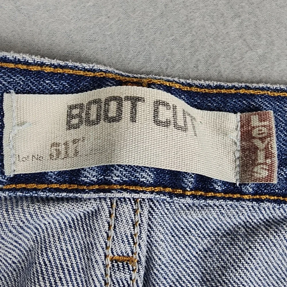 Levi's 517 Bootcut Jeans Mens 3(36)x30 Medium Wash Blue Cotton Denim Casual